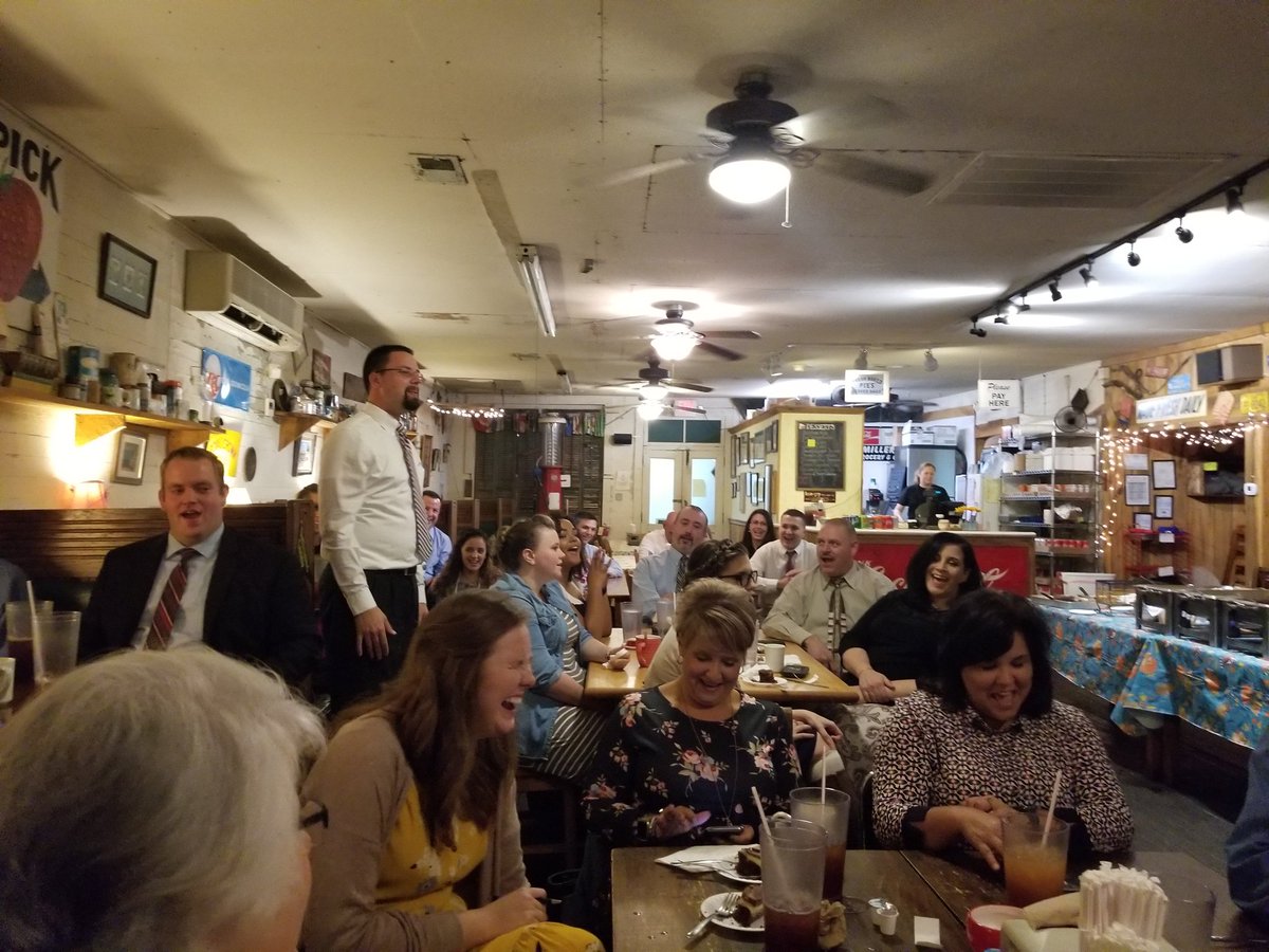 drjefffugate's tweet photo. I enjoyed preaching the Bus Banquet for Brother Tony Hutson & the Middle TN Baptist Church this evening. A great bunch of bus workers here!
Also enjoyed the delicious meal at Miller's Grocery! #countryclass https://t.co/Mc0PYvkCRX