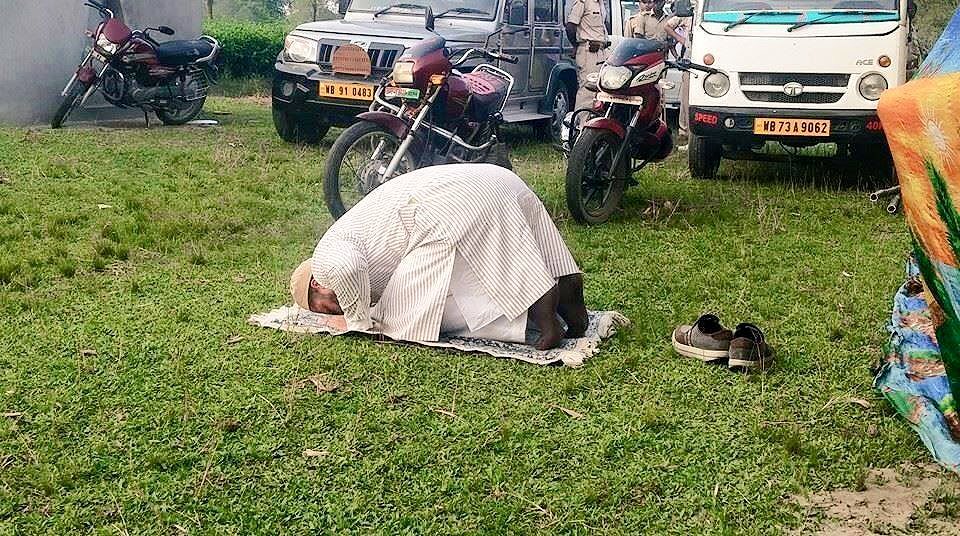 pathan_sumaya's tweet image. Juktaa hi Nahi sar kise 
zalim ke samne ....
Himat hi kuch aisa❤
De gaya sajdaa Hussain ka

#haqhussain Rz..🙏
#hussainsavehumanity #JummahMubarak 
@asadowaisi @AIMIM_faraaz