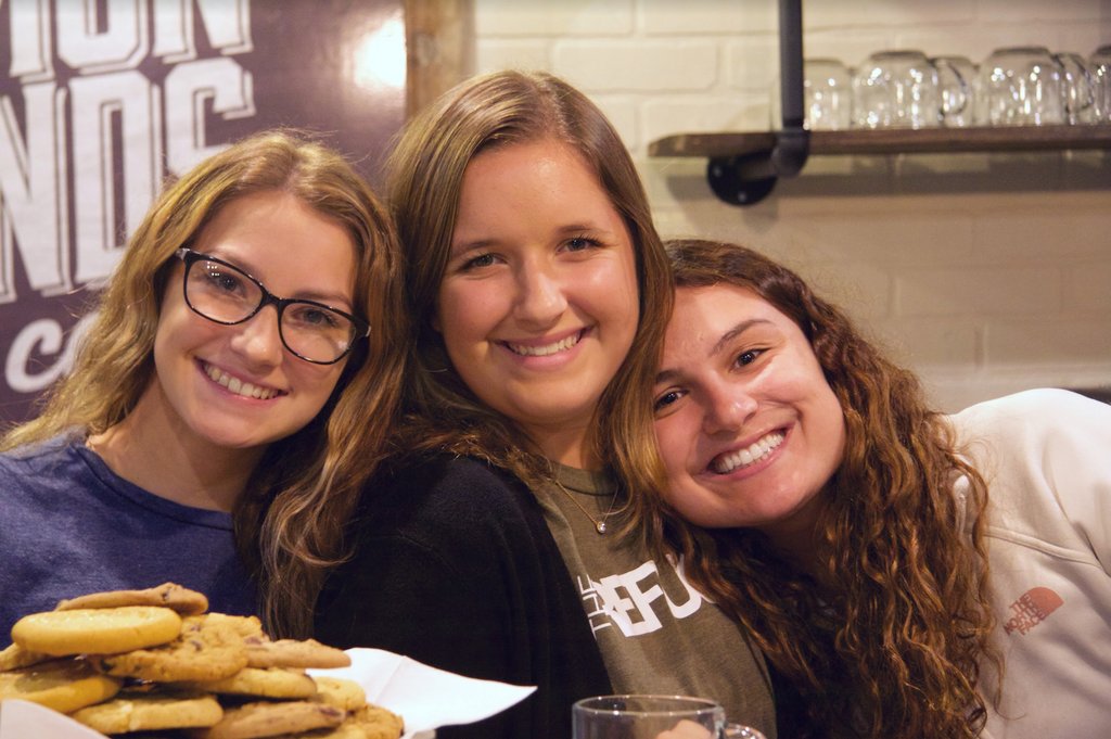 commongroundlsu's tweet photo. All smiles at the barista bar! 
Heads up: New coffee options will be coming in weekly!
#commongroundslsu https://t.co/HwHQcWzPz8