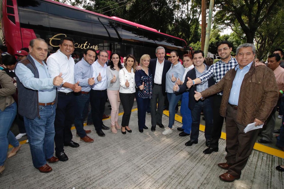 MgBranding's tweet image. Tengo la absoluta certeza de que con el valioso esfuerzo de todos los funcionarios del @TEPJF_informa, la participación de los representantes de @AccionNacional y las diversas fuerzas políticas, se hará valer el voto de confianza de los poblanos para @MarthaErikaA. 

#VotoXVoto