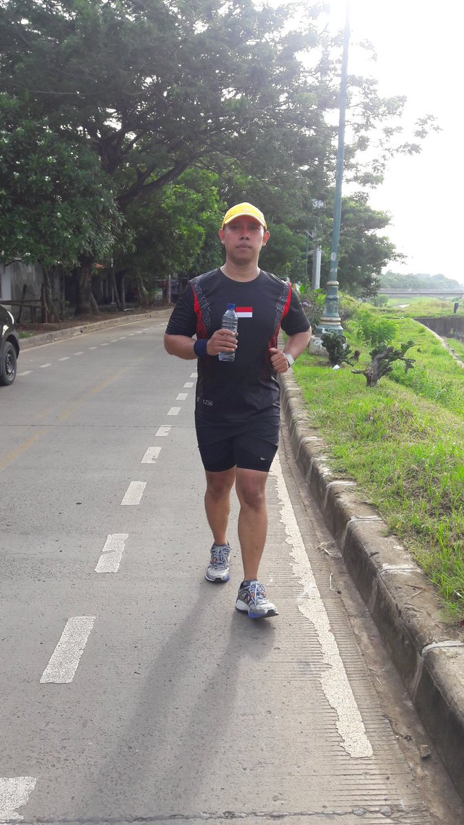 doodoodiw's tweet photo. Rutin berlatih 3x seminggu agar #SiapBerlari di Danamon Run 2018. So.. saya hrs menang karena saya sudah #SiapBerlari meramaikan Danamon Run 2018. @Manulife_ID @danamon https://t.co/1303hUPgS4