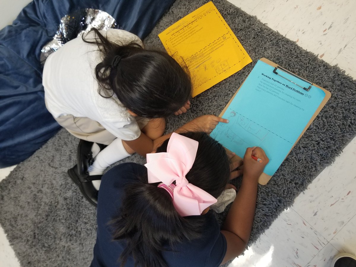 LizbethMonroy13's tweet photo. "The true strength in our classroom lies in the collaboration of learners not in the knowledge of one expert."  #collaborativelearning #2ndgradedragons @medrano_hope https://t.co/JFDmlNOqO5