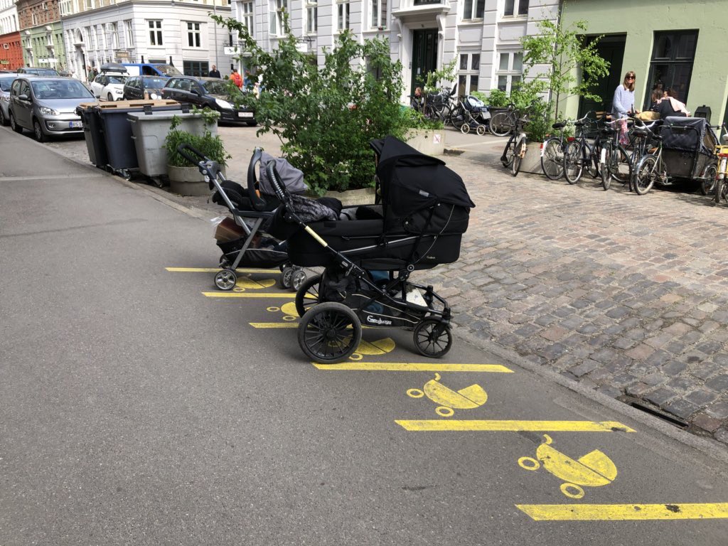 How baby friendly is your city? Ha! Copenhagen taking it to another level! #CitiesforAll Come on @AklTransport Do it!
