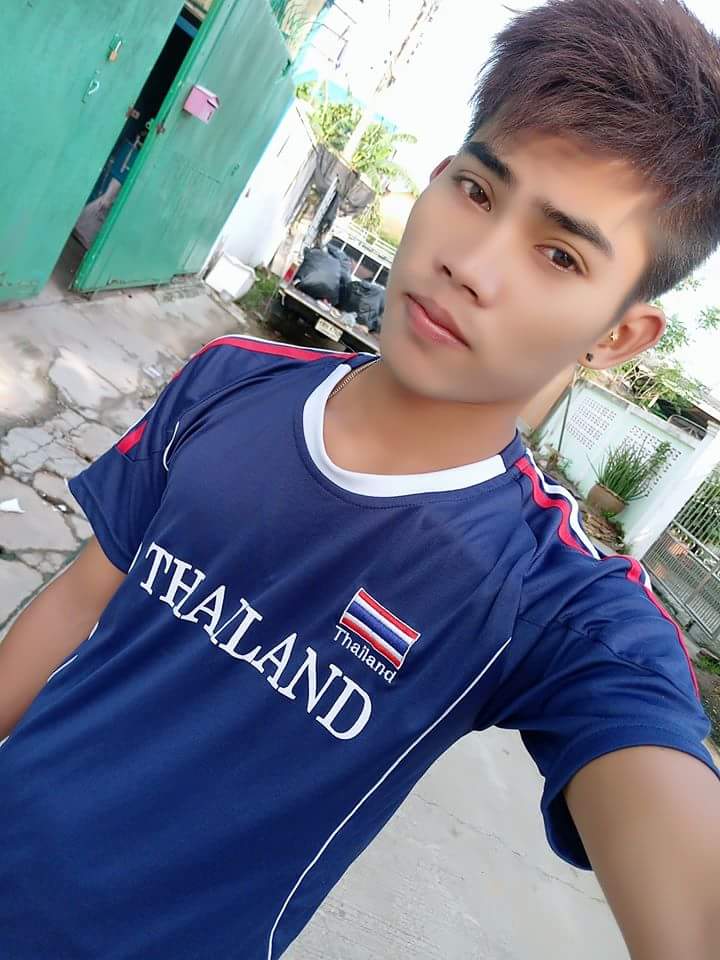 Koko19853375's tweet photo. Morning 😘😘😘😘ခ်ိလို့ရေဒ... https://t.co/FELFKbIbkG