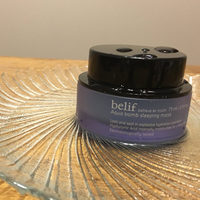 AmberRae817's tweet photo. Thank you @belifUSA for the chance to try the Aqua Bomb Sleeping Mask!! #complimentary #bedtimewithbelif https://t.co/fv1gYvjRET