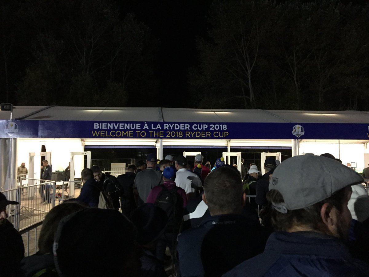 #skygolf 5.30 am. Caldi come dei boiler. Forza francesco. 🐯 non ti temo