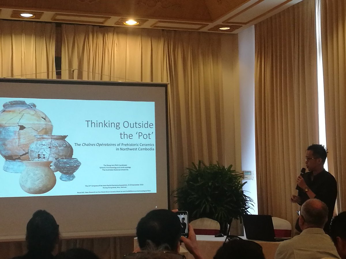 beckatej's tweet photo. Siang Lim summarising his PhD: excellent use of traditional ceramic topologies combined with petrographic analysis. It makes me very optimistic for the future of archaeology in SEA that so many of the great talks are by students #IPPA2018 https://t.co/RAcdqH4uV8