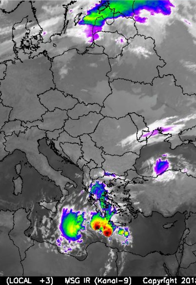 Saat 24. 00 itibarıyla Afrika'nın kuzeyinde ısınan hava cephesi Akdeniz'e doğru ilerleyerek denizin nemiyle beraber çok şiddetli yağış ve fırtına oluşturarak Yunanistan'ın güneyini vuruyor. Cephenin yönü şu anda kuzeydoğu yönünde.