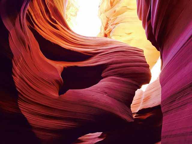 Do you see her? The windswept beauty facing into the wind?  Antelope Canyon, Page, Arizona..#antelopecanyon #canyonlove #hikeantelope #canyonhiking #canyonbeauty #hikinginarizona  #getoutside #solotraveler #hikingadventures #outdoorlife #wilderness #geto… ift.tt/2zBUs85