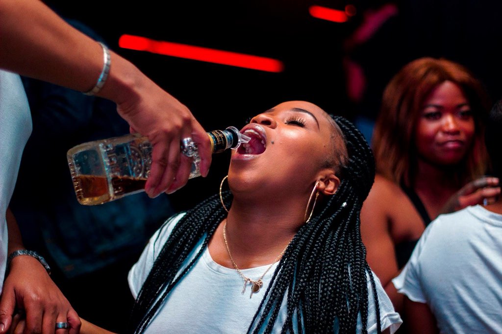 Onthatile__M's tweet photo. It’s safe to say, throats are officially open. 

#MintOwnTheNight https://t.co/hCsPb3xDjT
