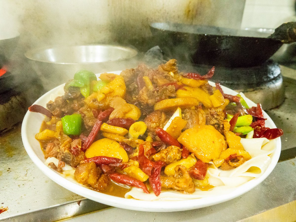 NEW Street Food Guide is UP on my NEW website! thefoodranger.com/the-ultimate-x…  I'm starting with this guide to Xi'an, China, China which features all of the best food you can find in Xi’an. Spicy hand pulled noodles, plump dumplings, sweet Chinese desserts, and a lot more. #xian #china