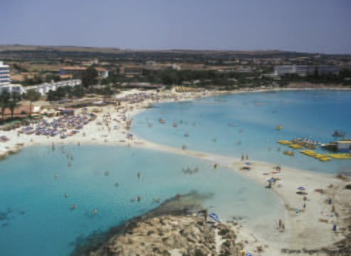 Nissi beach, one of the most beautiful beaches in Cyprus! Come down for a drink at one of the bars or to chill on a sun lounger and get that tan on ☀️🤙🏻 #Nissibeach #AyiaNapa