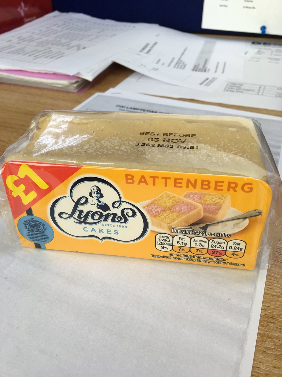 77_miller's tweet photo. 8 years work anniversary today #thanksforthecake #baconsarnies #diamondledlighting https://t.co/FHrN6T2hUf