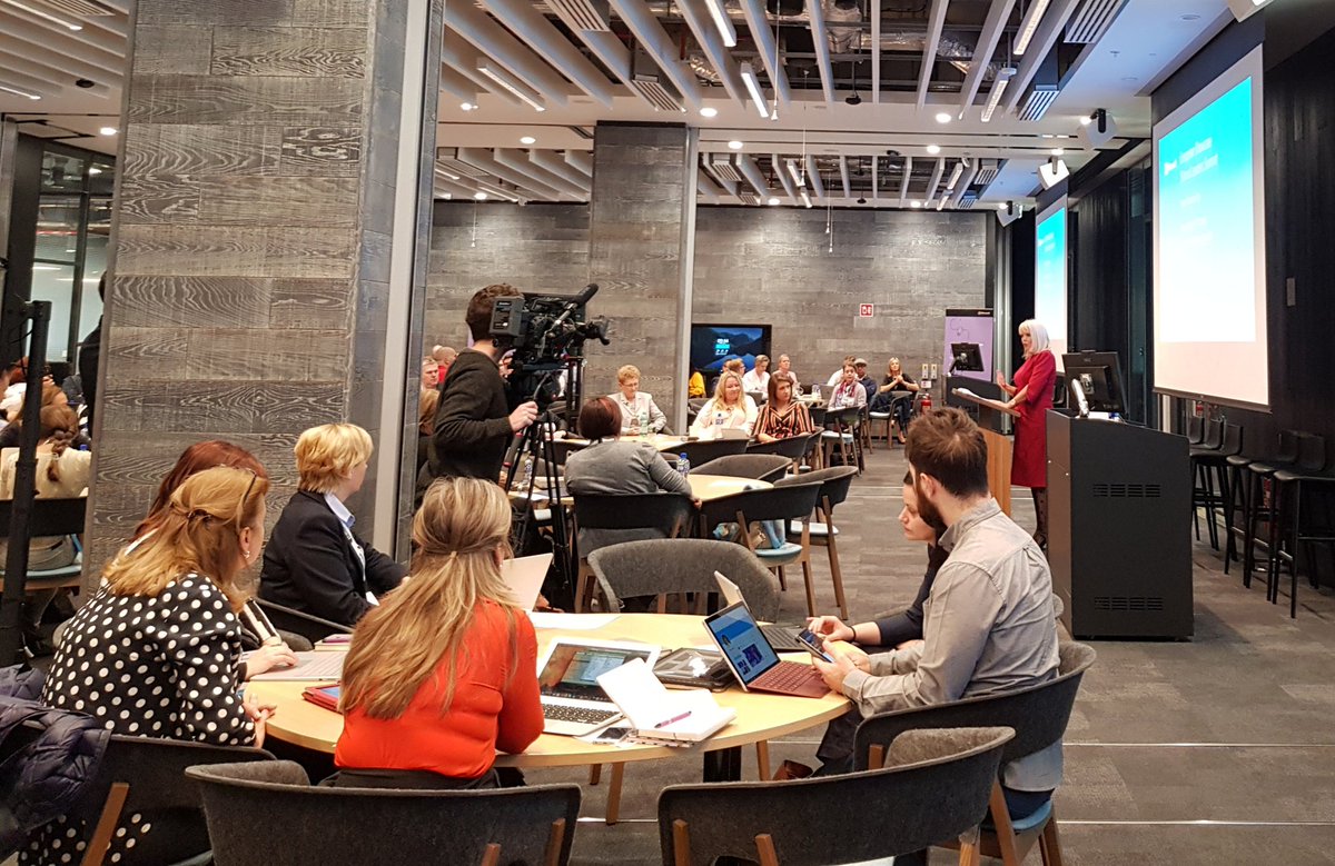 #MicrosoftEdu #eduday in Dublin: Irish Minister of Education (former teacher): Technology helps making engaged learners, critical explorers, constructive thinkers of our students. And it's the teacher who will inspire the child.