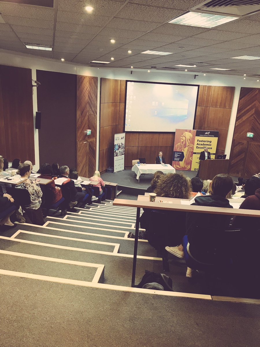 TUS_Athlone_'s tweet photo. Great words from @kevinboxermoran truly great encouragement for our students that hard work in the classroom for the future is being recognised by the highest level of government. #sure2018 @SciUG_Research @AthloneIT #sparkyourimagination #changeyourfuture https://t.co/mVPxrv8huW