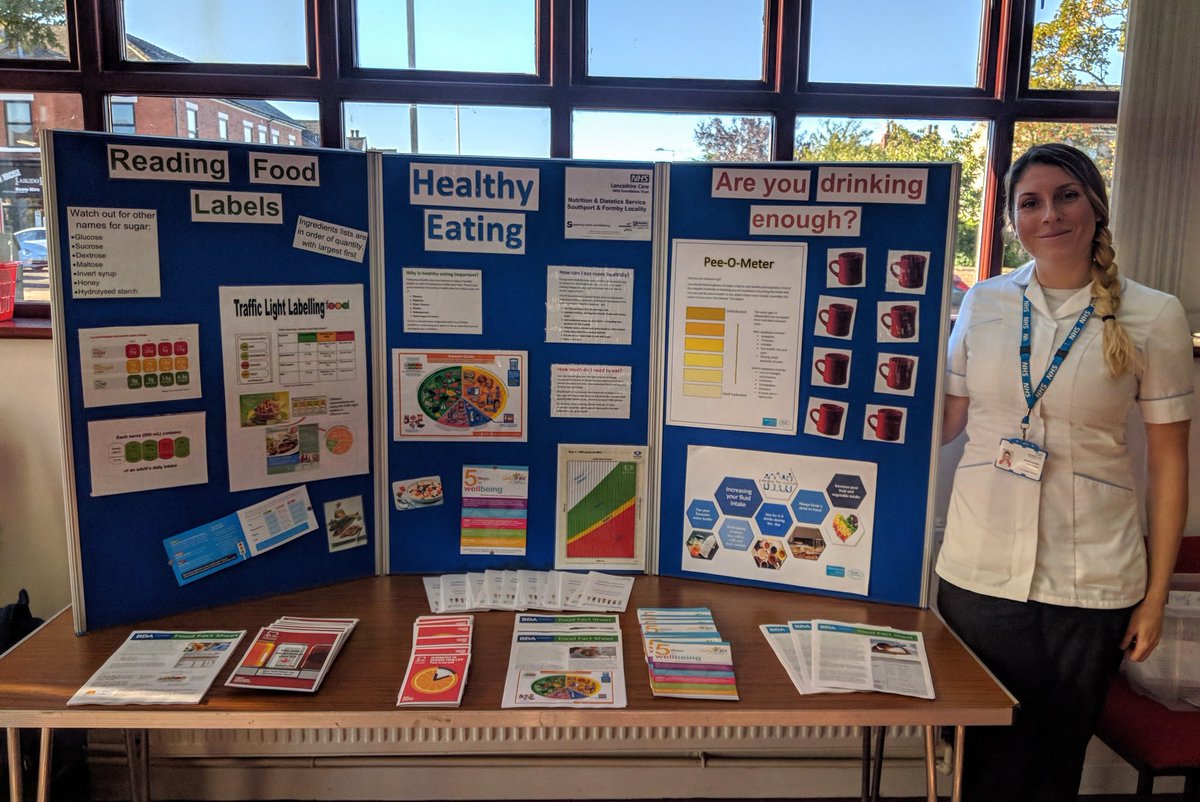 ErinFoley123's tweet photo. We're here at St Marks GP Flu Clinic at Victoria Methodist Church on Sussex Road promoting Healthy Eating in partnership with @asda who have kindly donated us some healthy fruit to give out to patients! #HealthyEating @LancashireCare @AmandaMissDiet @wendyheckels @LauyPauy https://t.co/JEF48Ezvwh