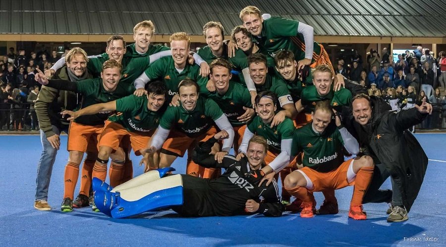zoetermeersdb's tweet image. Duncan van der Valk loodst MHCZ naar bekerzege in Gold Cup.
zoetermeersdagblad.nl/zege-zoetermee… @mhczoetermeer