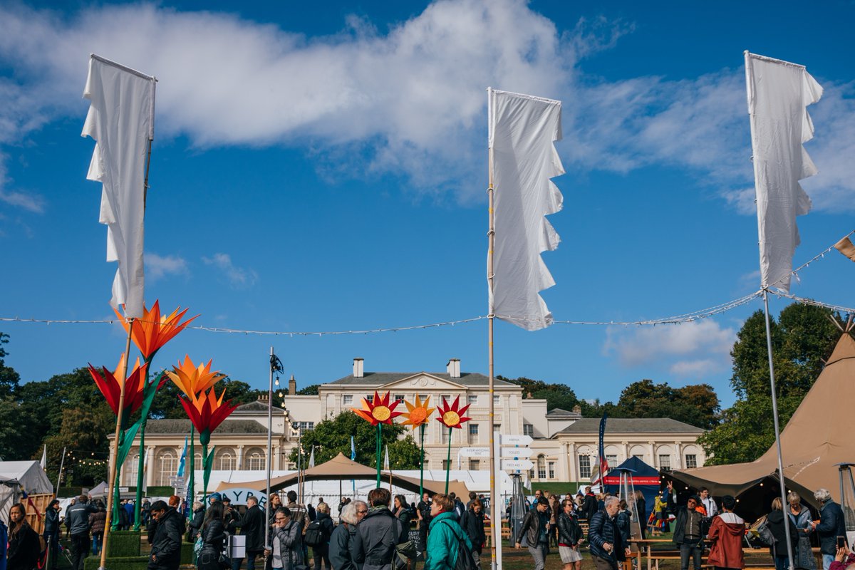 HTLGIFestival's tweet photo. A beautiful backdrop for a festival of ideas. 

#HTLGILondon https://t.co/O7F9i4v8Ih