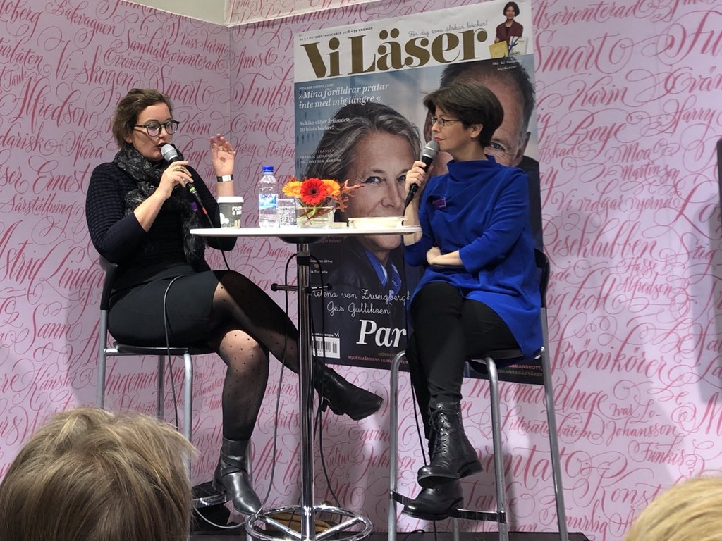 Står i Vi:s monter och hör om hur man faktiskt kan vara en god mamma även om man ibland är väldigt trött på sina barn. #agneslidbeck <a href="/Yukiko_Duke/">Yukiko Duke</a> #tidningenvi #tidningenviläser #bokmaessan2018