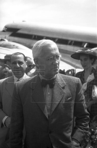 EFELafototeca's tweet photo. #TalDiaComoHoy de 1928 el científico británico Alexander #Fleming descubre la #penicilina, por lo que fue galardonado con el Premio #Nobel de Medicina en 1945. #EFEfototeca https://t.co/yF6BkrDQ5Y https://t.co/Wn4Cvsb4cD