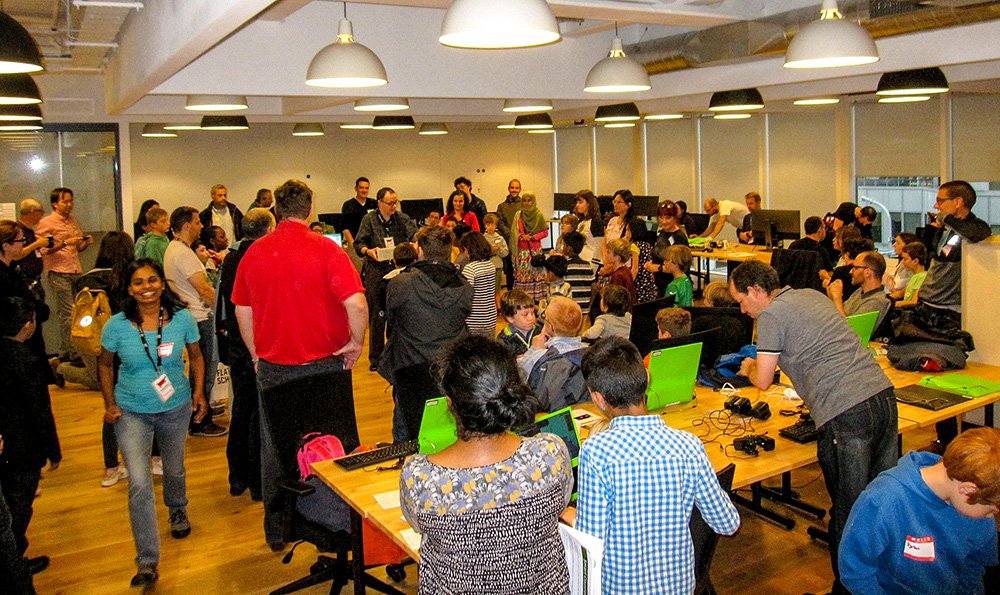 Kitronik's tweet photo. Ben Gray headed south at the weekend for the All London #RaspberryPi Jam, organised by @BrianLinuxing and hosted by @FlatironSchool. Thanks to all who attended/volunteered, It was a great day! See how we got on!
#microbit #linux #edtech #Londonraspberryjam
https://t.co/8KYQdM0wHr https://t.co/MG2ZE14ToP