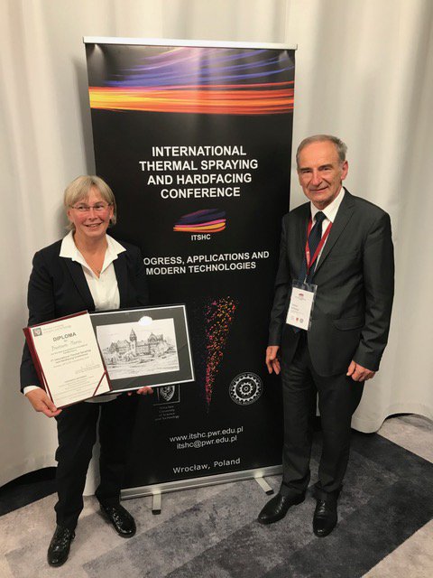 HoganasAB's tweet photo. Our presentation 'Macroline® – the hybrid carbide' has been awarded as the best #hardfacing presentation of the whole #ITSHC conference.  Learn more about #Macroline here: https://t.co/pgEu969jJI https://t.co/4O12fjrh0x