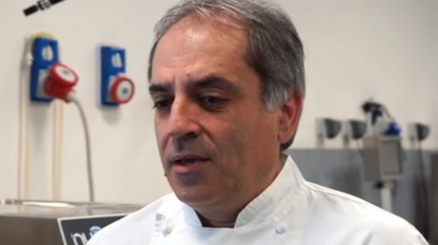 GDS_it's tweet photo. #Sherbeth a Palermo, parla il maestro #gelatiere Antonio Cappadonia https://t.co/lozranBnE7 https://t.co/JiBJj7gwiT