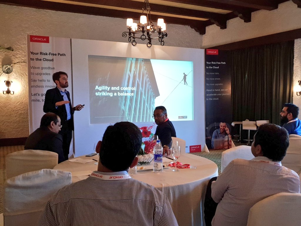 Oracle_India's tweet image. We begin the Oracle Finance Roundtable at the Impact for Business Summit with a session by .@Michael_E_Gold, Senior Editor, Economist Intelligence Unit. #LetsGetSaaSy #OracleImpact