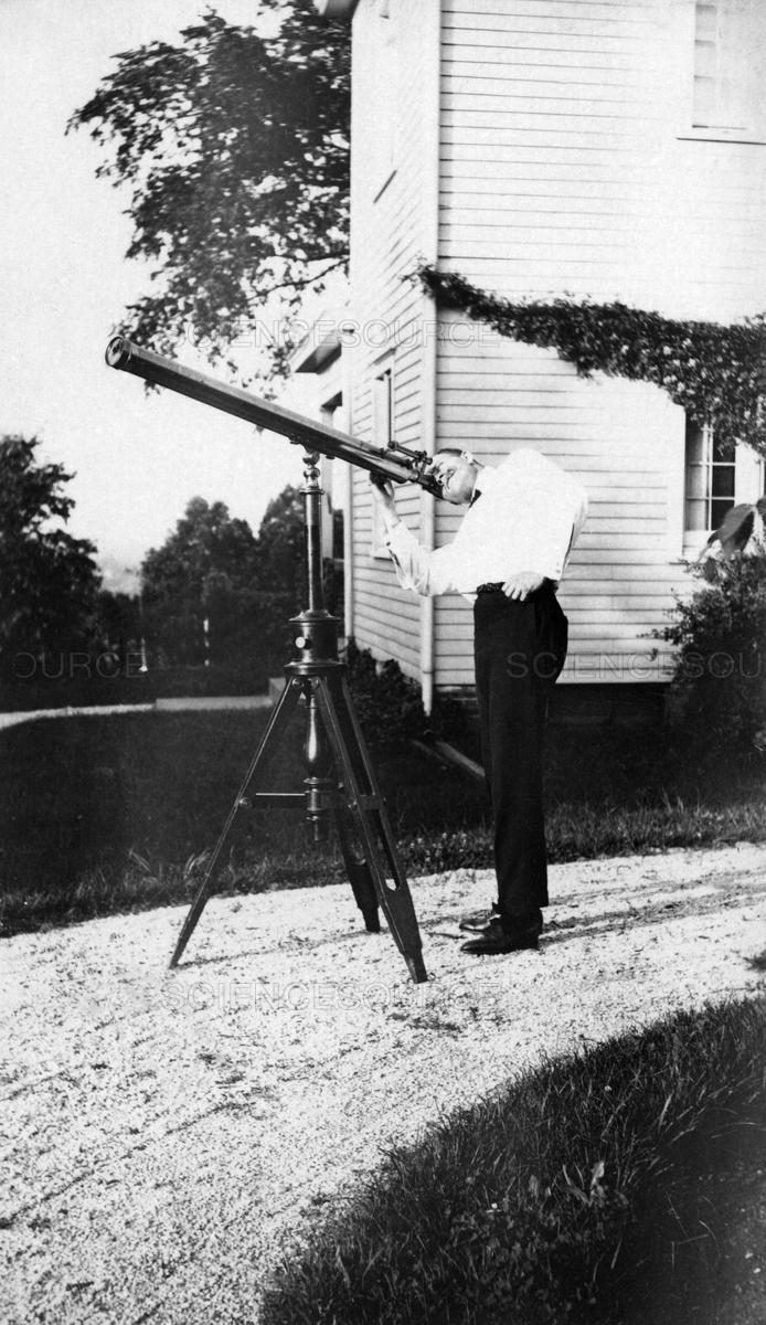 deathbyhibachi's tweet photo. American #astronomer #EdwinHubble died #onthisday in 1953.
#otd #Hubble #astronomy #space #extragalacticastronomy #astronomy #observationalcosmology #cosmology #scientist #science #HubblesLaw #HubbleSpaceTelescope #Hubbletelescope #telescope https://t.co/HWUDl8PwJm