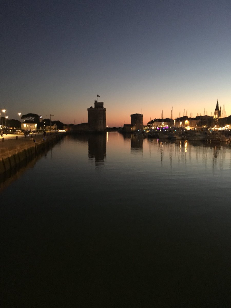 ImanDrn's tweet photo. Deux superbes journées à La Rochelle #btsci#lyceejarennes https://t.co/8v63hmHunn