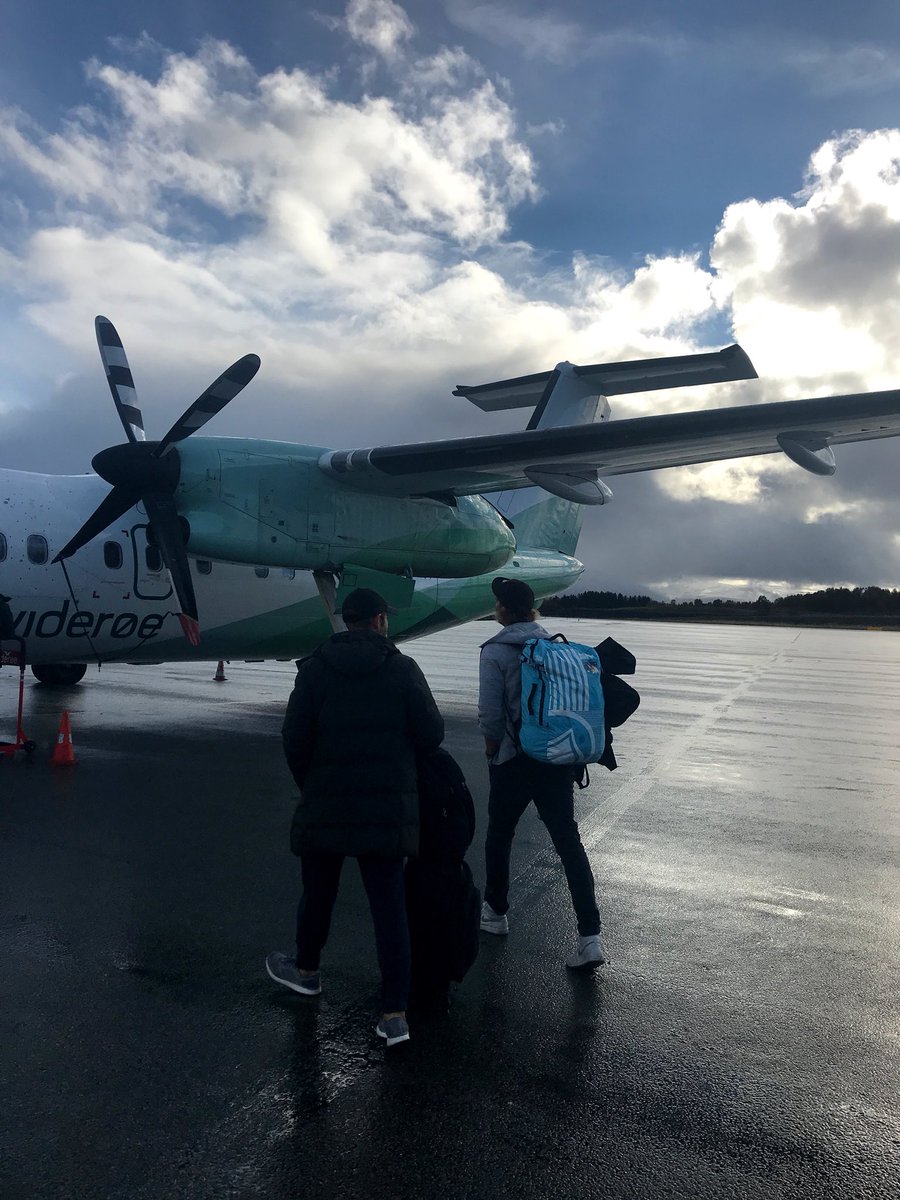 kkieck's tweet photo. 👋🏻 Lofoten! #techxsurf #arcticsurf #day1 https://t.co/JLDNLDTXuQ
