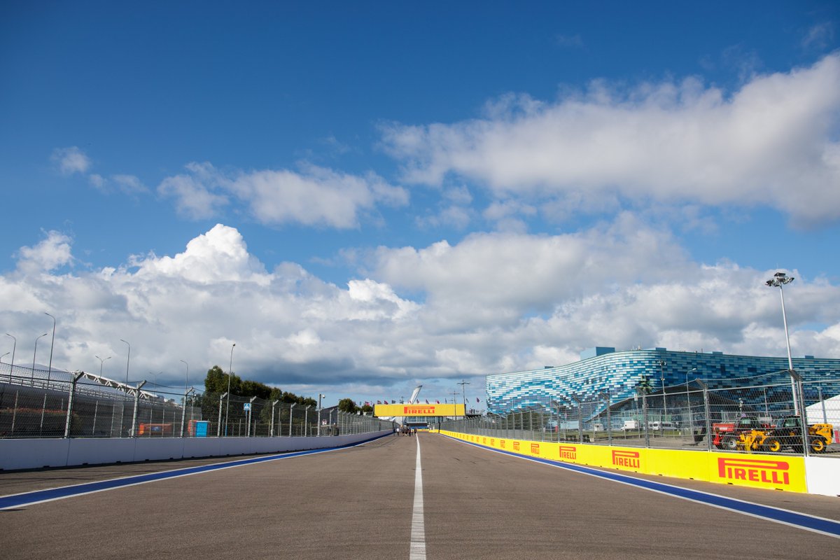 Formula2's tweet photo. Hang on, why have you woken us up so early? #F2 Free Practice isn't until 1pm local time! We're going back for a snooze - we'll see you in just over four hours' time. 😴 https://t.co/3B8r0AeVC5