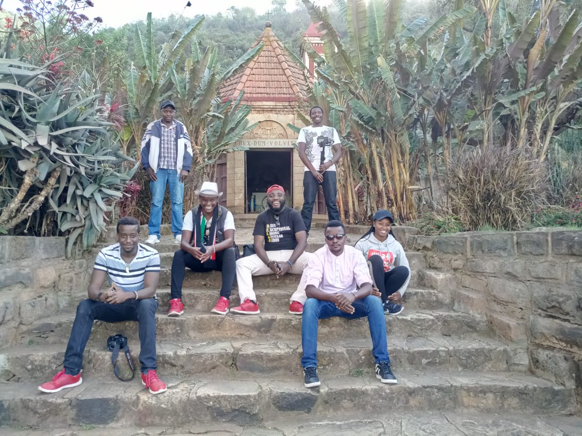 The three stairs at the Mai Mahiu Catholic church entrance symbolises The Holy Trinity. Two crosses on its roof with a compass means the smallest church in  @MagicalKenya will stand as long as the world spins around it. It was built by Italian prisoners in 1942.   #MeetAtEnashipai