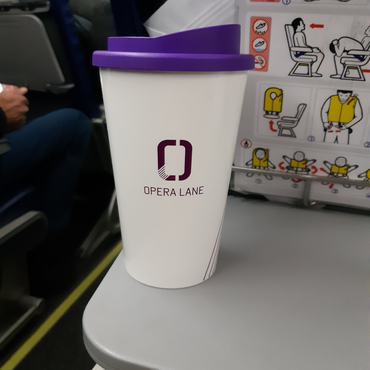 Opera lane on a plane - get your free keep cup @OperaLane from 3pm to 7pm today to celebrate <a href="/FeelgoodCork/">FeelgoodFriday Cork</a>  #feelgoodcork #theoperalaneway
