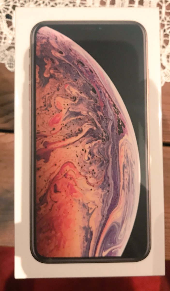 BeatZahr's tweet photo. Mein neues iPhone Xs Max in #Gold 
#Apple #iphone #xs #max #iPhoneXSMax #new #neu #ilikeit #iloveit #besteleben #wasfür1live #original #bestphone #hashtag #smartphone #schick #highend #check #love #mybaby #forme https://t.co/1JrUv1Xbs3