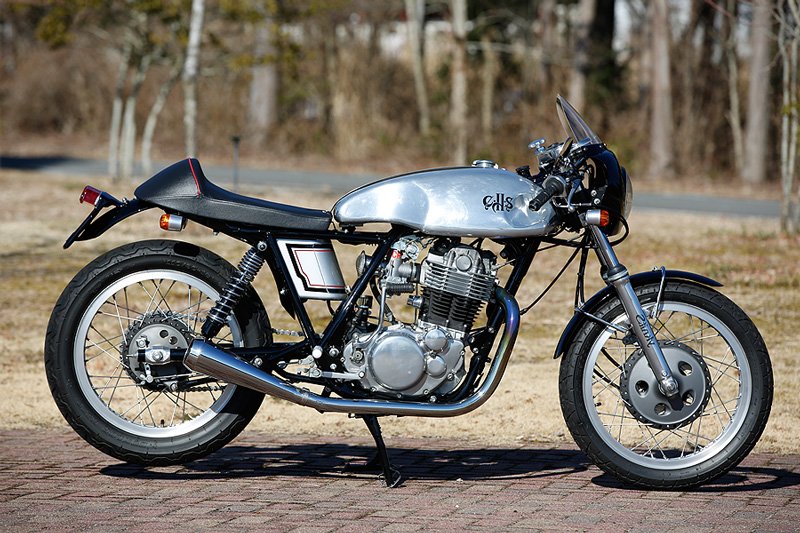 8.5→7.5万!SR400 奥深く スティンキー アルミタンク TYPE5 SR500 8.5→7.5万!SR400 奥深く スティンキー アルミタンク TYPE5 SR500