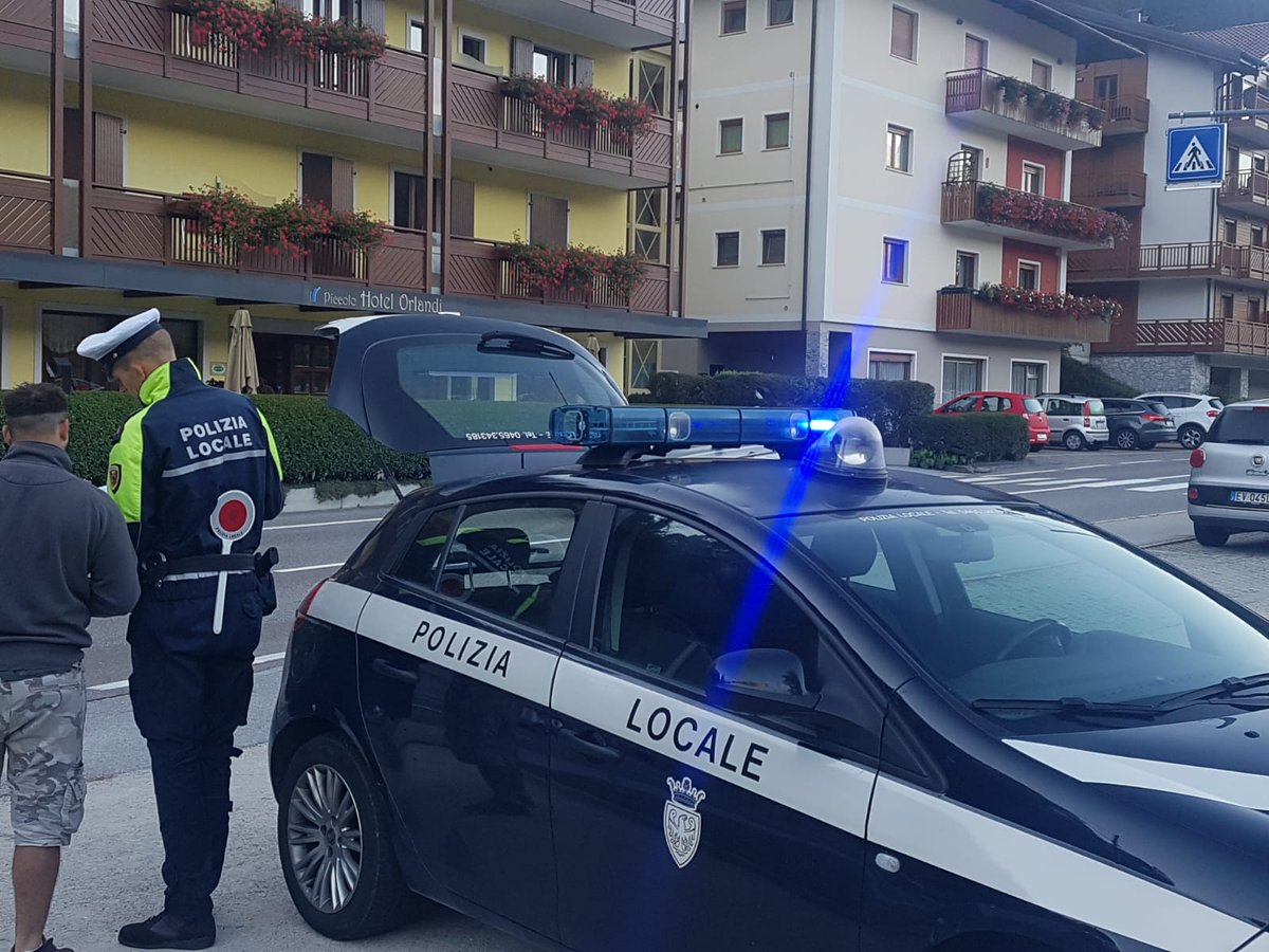 PLGiudicarie's tweet photo. #investimento #pedone #SS237 #PonteArche #ComanoTerme #TrentinoEmergenza e @PLGiudicarie sul posto https://t.co/bHu9lBVEDq