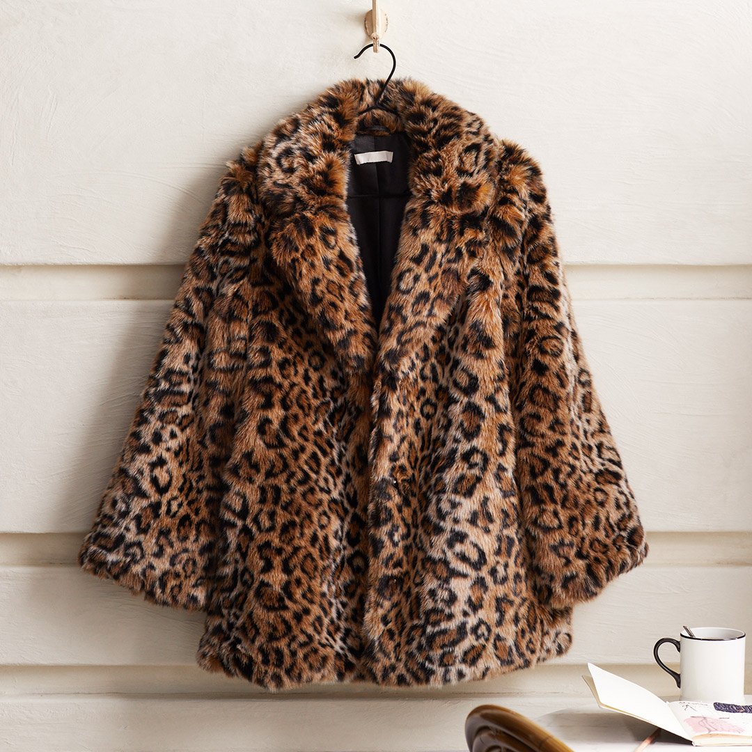 Tonen arm Imperialisme H&M on Twitter: "Who said leopard prints can't be romantic? We're falling  over and over again for this glamorous faux-fur coat. #HM  https://t.co/3Oc1sdJIrz https://t.co/uDmiUr3k7I" / Twitter