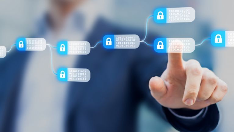EconomyUp's tweet photo. #Blockchain What are the real benefits for #insurancecompanies https://t.co/AMGPBVNFeq @BCG #InsuranceUp https://t.co/bK9Gckd7Gs