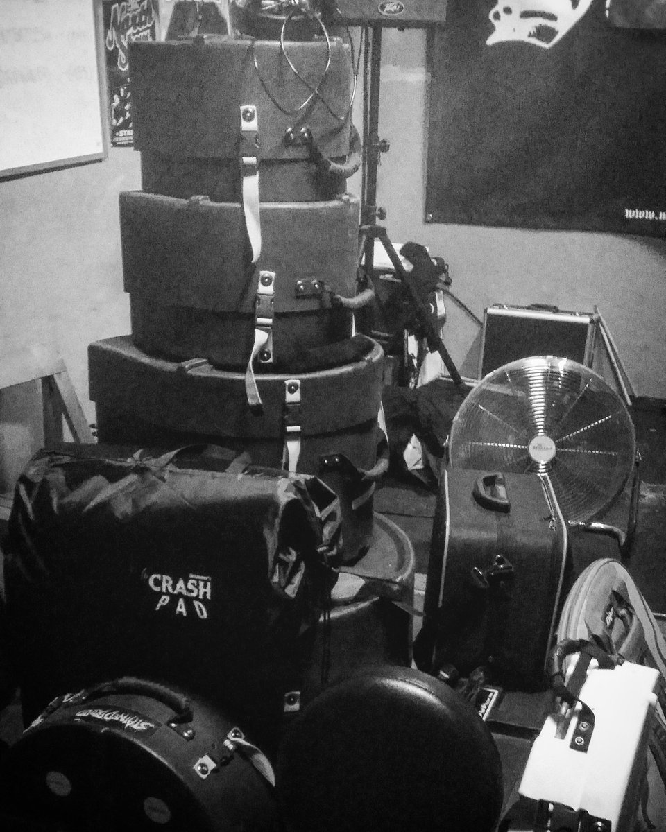 STAINEDBLOODBCN's tweet photo. Drums packaged and ready to blast! Next Monday begins the recording of the new album at Moontower Studios. We're sooo excited !!
#drums #extrememetal #stainedblood #moontowerstudios #newalbum https://t.co/iKREFPmW2a