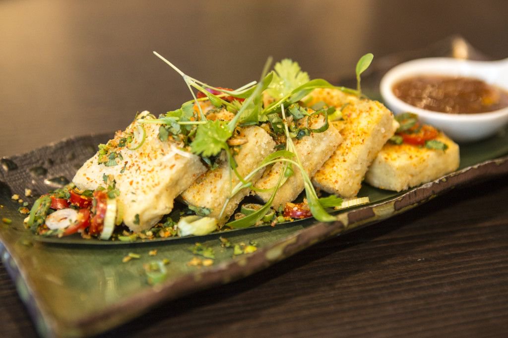 MangoTreeLondon's tweet image. A Tasty meatless option; deep-fried tofu served with spicy peanut sauce.
Credit image: @onin.london
#vegetarianmenu #vegetarian #veggie #meatless #mangotreelondon #thaifoodlondon #londonrestaurants #toplondonrestaurants