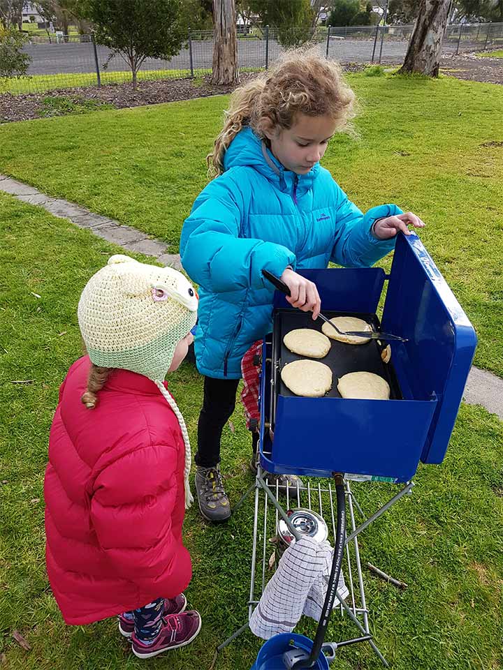 SnowysOutdoors's tweet photo. For a more fun and peaceful trip away with the kids, check out Emma's top tips to see more smiles and fewer tears.
https://t.co/kbSPvXWLN2…/school-holiday-caravan-park-ti…/ https://t.co/Ll6B04UUNx