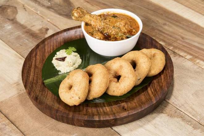 KitchensSubham's tweet photo. #SubhamKitchens #Signaturedishes #SpecialItems #ChittigareluKodiIguru #Chittigarelu #KodiIguru #Nonveg #Nonveglovers #ChickenSpecials #Chicken #ChickenLovers #Foodies #TryNew #OpenNow #Discounts #FlatOffers #Flat #Online #Zomato #Madhapur #Hyderabad https://t.co/H8TCZx9BJa