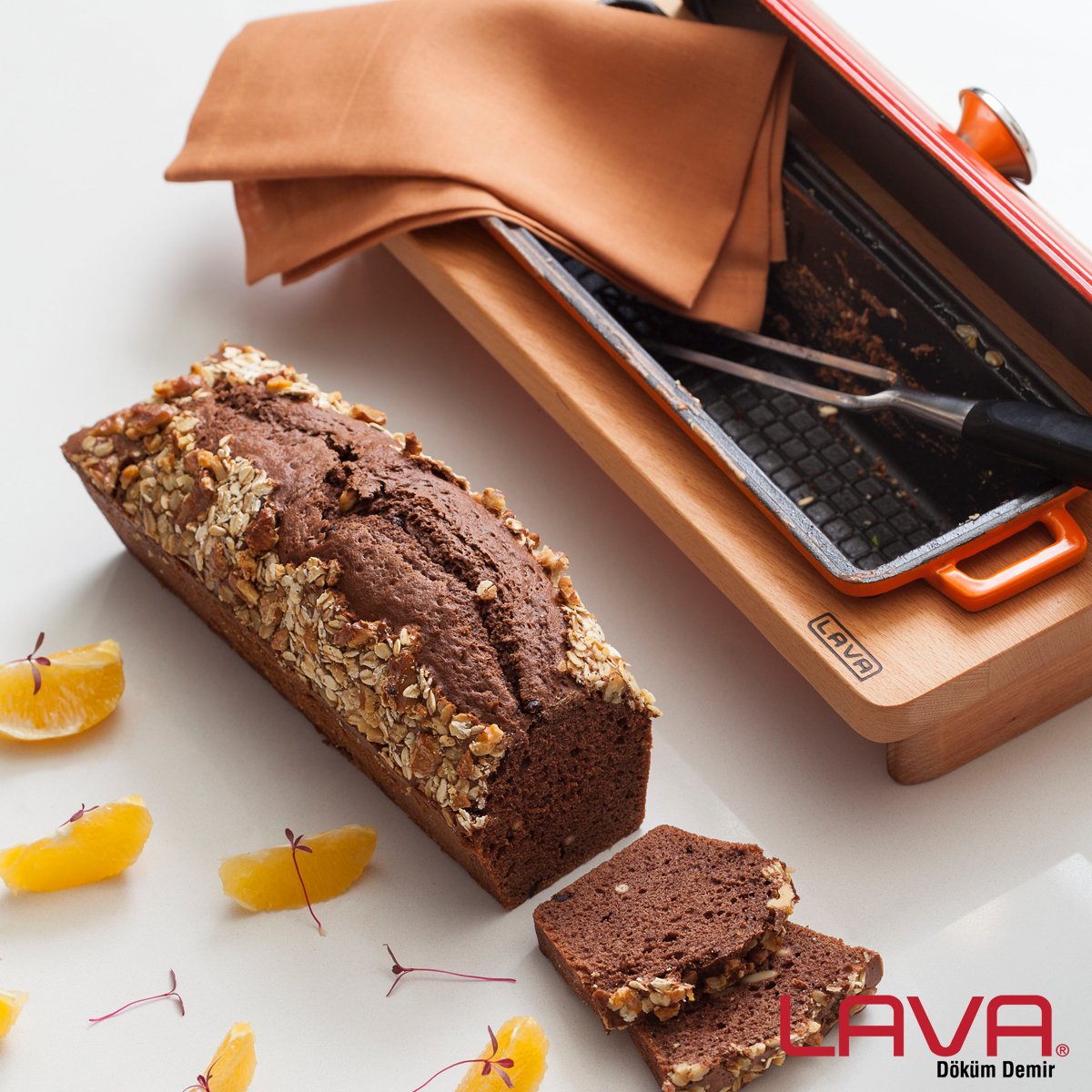 Yarın Dünya Kahve Günü!
Kahvenizin yanına çok yakışacak lezzetli kekler Lava’yla yapılır.

#lava #yerliüretim #enlavalı #davet #sofra  #lavamutfak #lavamutfağı #lezzet #sunum #kek #kahve #dünyakahvegünü #kahvegünü #döküm #demir #dökümdemir #mutfak #castiron