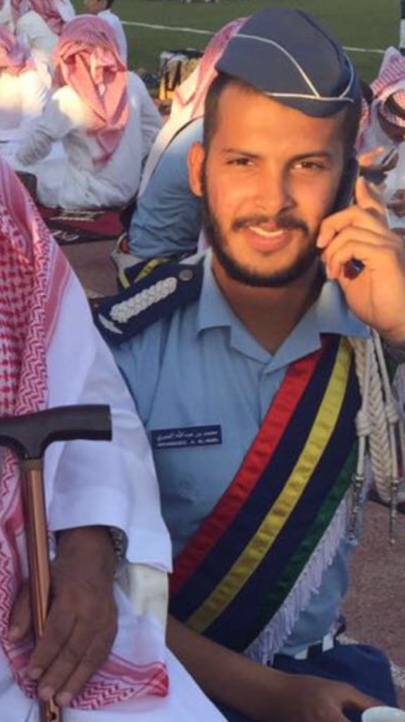 modemod71928342's tweet photo. 💔رحلت قبل أن تكمل طموحك وأنت رجل المهمات الصعبة #الجمعه #الفقيد_الطالب_طيار_محمد_عبدالله_العمري https://t.co/1Bc3nGuZxa