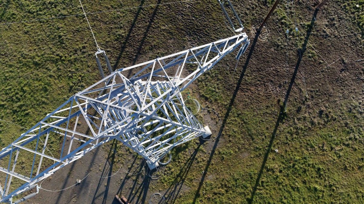 SoarAtlas's tweet photo. How Drones Can Optimize Surveying &amp; Mapping Projects
The geospatial companies were immediate adopters of drone tech, 'It soon became obvious that drones could optimize workflows, improve safety, project results and realize considerable savings.'
#drones 
https://t.co/3hVZ0VNIqF https://t.co/JdRfIwmIVO