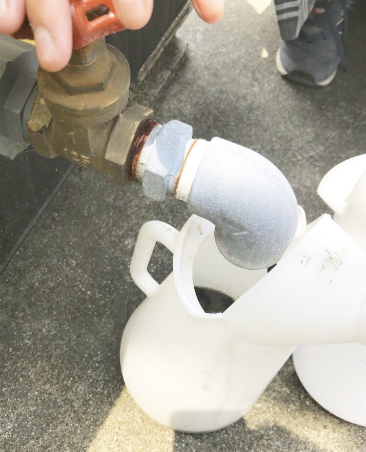 baiomasu_01's tweet photo. «バイオマス広め隊»

バイオマス発電で排出される消化液を利用し、循環型農業🌱をするため

『秋田大学のプラントを相可高校に移設する計画』を実施しています🚚

そのために必要な資金集めを���え
～私たち自ら活動をしています～
#相可高校 #クラウドファンディング https://t.co/188nuSSB0h