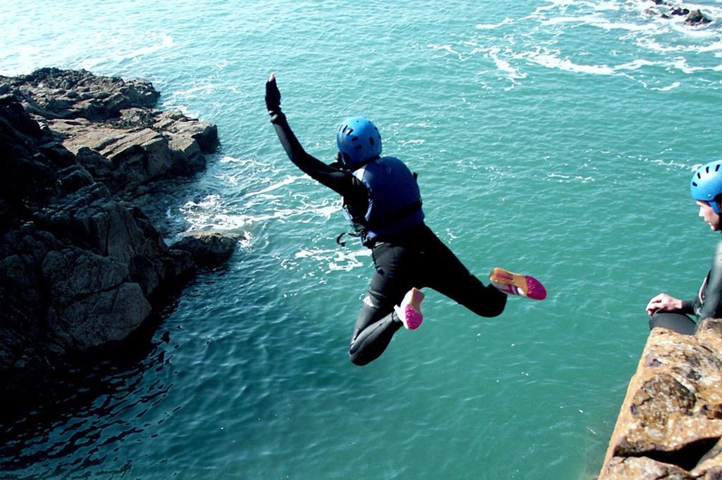 Just booked a couple of places for me and a mate on the #coasteering adventure at <a href="/NTSWOF/">South West Outdoor Festival #SWOF</a> run by <a href="/SeaNshore/">Salcombe Sea N Shore</a> . Can’t wait for next weekend. #getoutside <a href="/OSleisure/">OS Leisure</a>