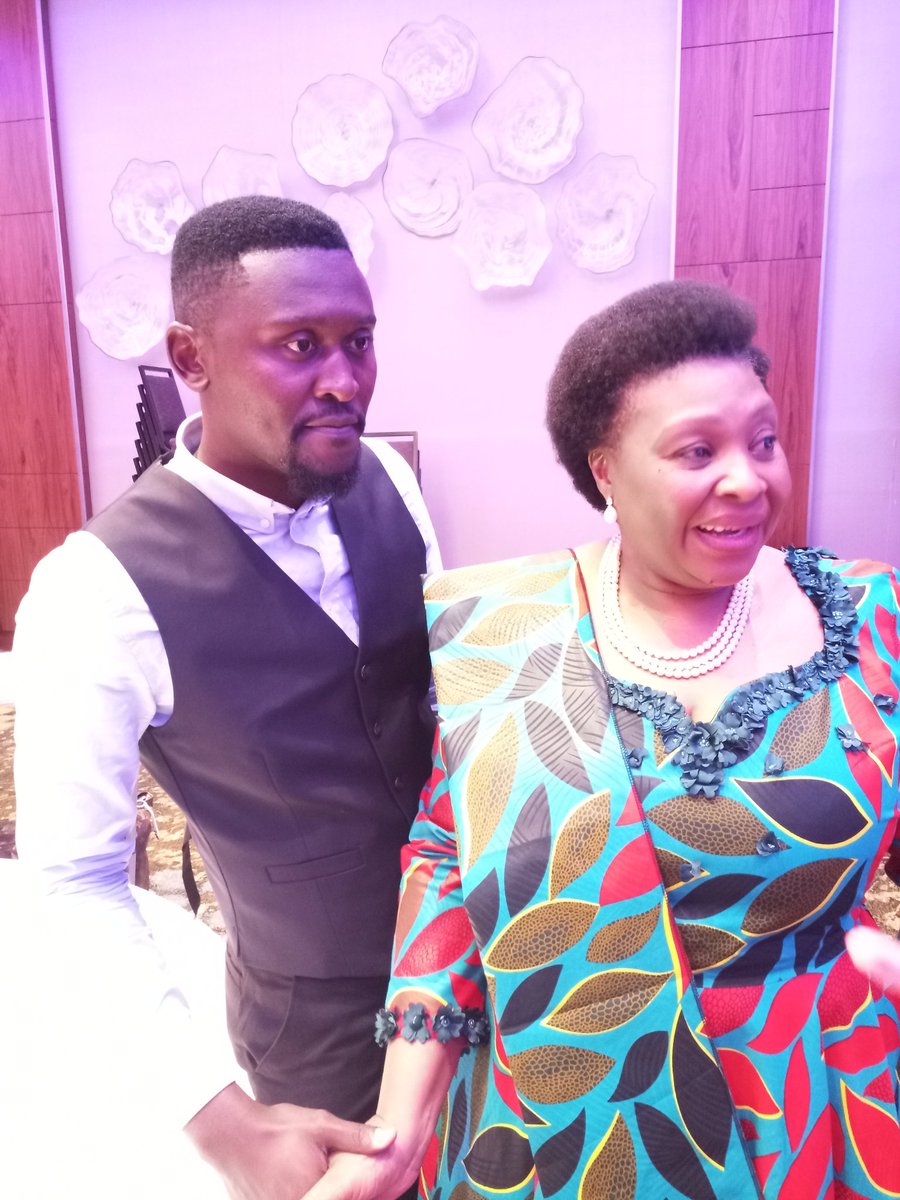 bflowmusic's tweet photo. Finally I've met Africa's G.O.A.T!
YVONNE CHAKA CHAKA was one of my late mother's favorite artists. Getting to meet and work with Mama Yvonne is more than a dream come true. She will be my mentor on the @StopTB partnership! #TBStars #EndTB #CITAMPlus #UNGA2018 #UNHLMTB https://t.co/8DFnZvc0fn