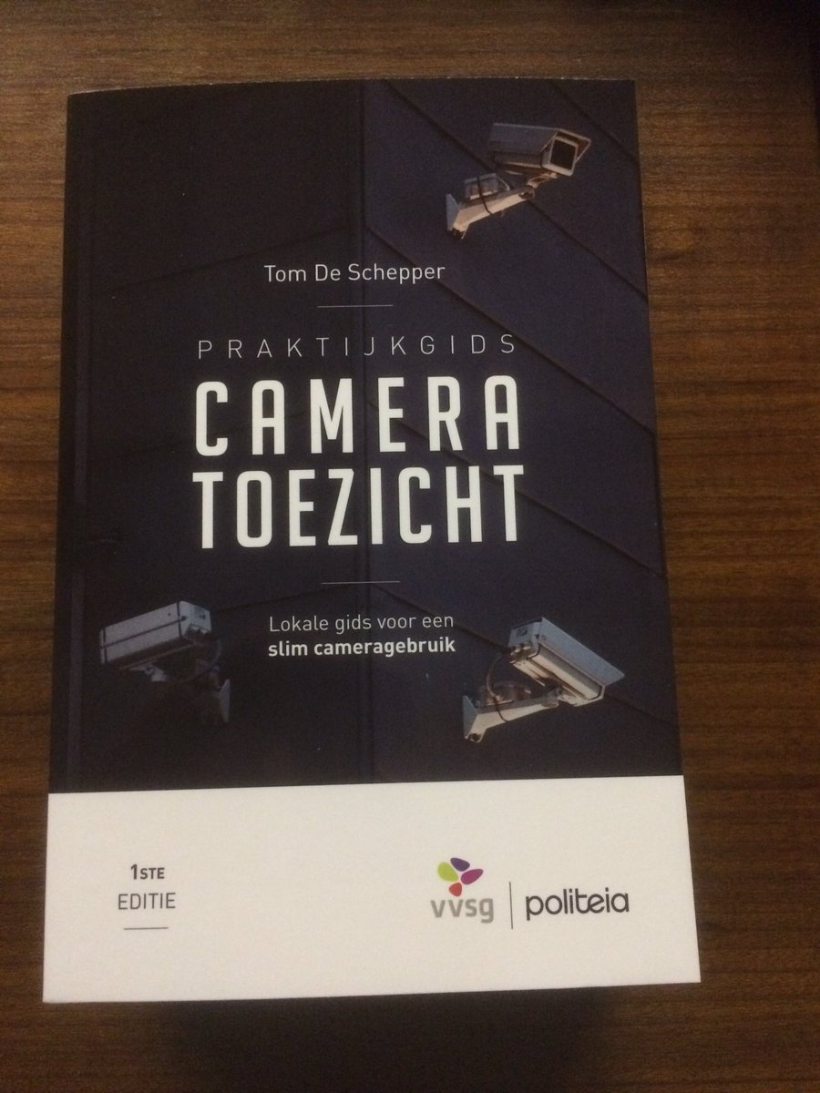 KoenVH_VVSG's tweet photo. Vandaag @vvsg studiedag over de nieuwe camerawet, wie er niet bij kan zijn kan alles lezen in de nieuwe Praktijkgids cameratoezicht van Tom De Schepper via @UPoliteia https://t.co/XnPhHfDLnA